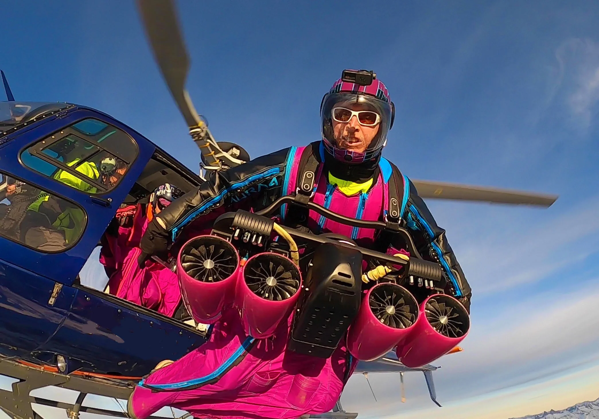 Tandem Wingsuit Jumps / Sky Shows