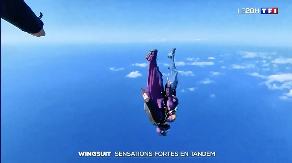 SkyVibration passe au journal télévisé du 20h de la chaine nationale TF1 pour présenter le Wingsuit et l'entreprise.