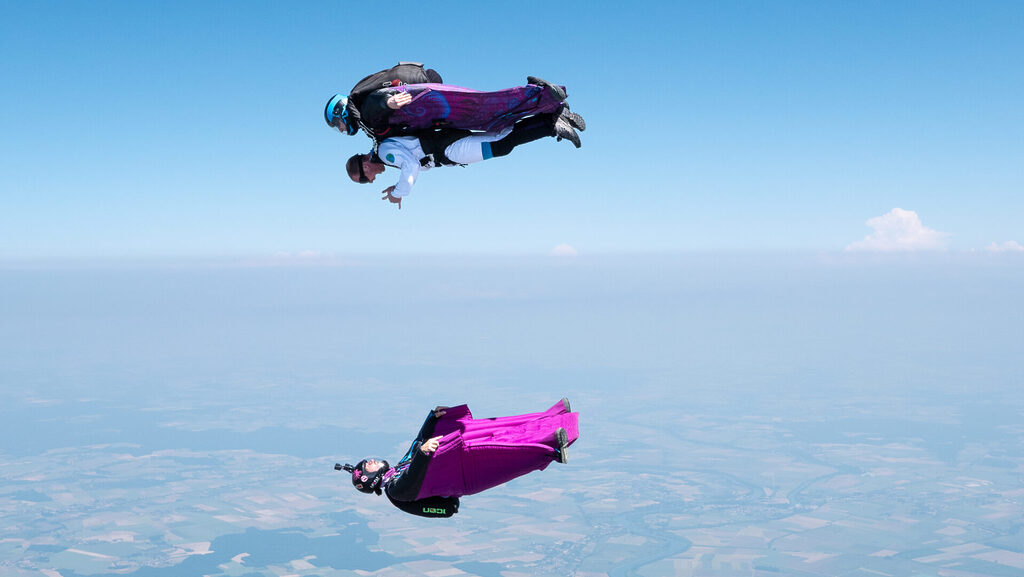 SkyVibration - Vol en wingsuit tandem