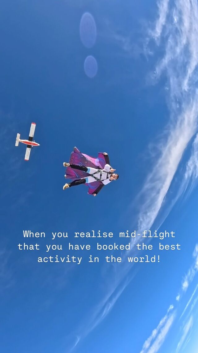 Jump out of a plane at over 4000 m with a wingsuit ! Now that’s a breathtaking activity ! 🤩🪂You too can try it ! Join the SKYVIBRATION team! ! 📲💜The only company in the world to offer this type of experience! ✨#wingsuit #skyvibration #tandemwingsuit #book #skydive