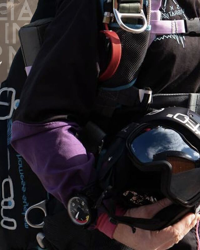 SkyVibration - Vol en wingsuit tandem