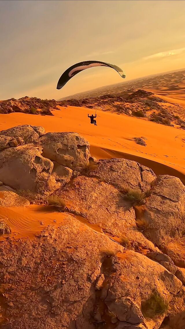 Moustaching at the sunset along the dunes..🌅

Incredible flight over the golden dunes of the Dubai desert in this paragliding video! Between adrenalin and contemplation of the magnificent landscape that unfolds before our eyes !

From Time to time, we love to use another toy than a wingsuit to experience human flight…

🪂: @vincent_descols_le_blond 
Thank you @satori_factory for the toy. 
This canopy is just insane 😍

@jennyaimard @amaliehl 
📸@marinedescols

Thank you @pacmantai for the drive!
@tonfly_official for keeping me safe
@julbo_eyewear for enhancing the colors even on a sunset! 

#paragliding #soaring #dubai #dunes #desert #sunset_today #flylikeabird #skyvibration