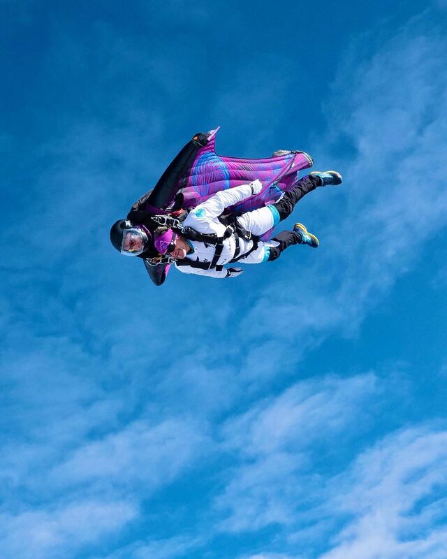 🚀 Ready to create unforgettable memories in 2024 ? This year, discover the extraordinary, jump into the void and experience real thrills ! Wingsuit Tandem : an adventure like no other ! 🤩• Book your wingsuit baptism directly on our website 🪂💜 📲 : https://skyvibration.com (link in bio) #wingsuit #2024 #skylovers #skydiver #wingsuits #wingsuitskydiving #fly #giftideas #wingsuiteverydamnday